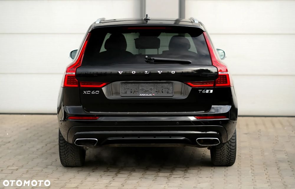 Volvo XC 60 T6 AWD Geartronic RDesign - 10