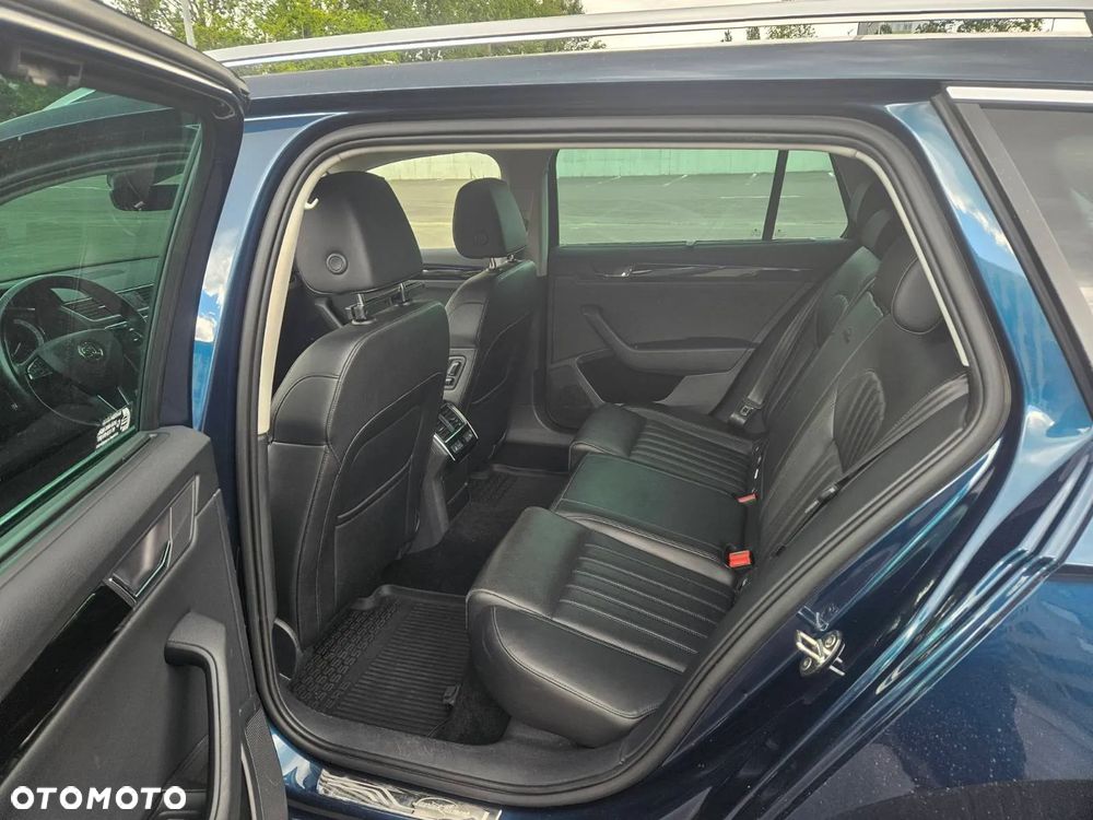 Skoda Superb 2.0 TDI 4x4 L&K DSG - 11