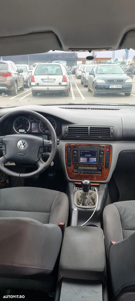 Volkswagen Passat 1.9TDI Highline - 19