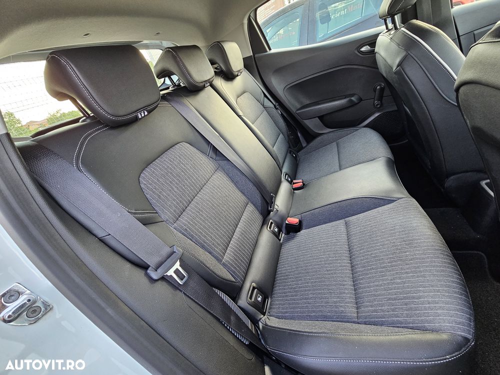 Renault Clio E-TECH Hybrid 140 BUSINESS EDITION - 16