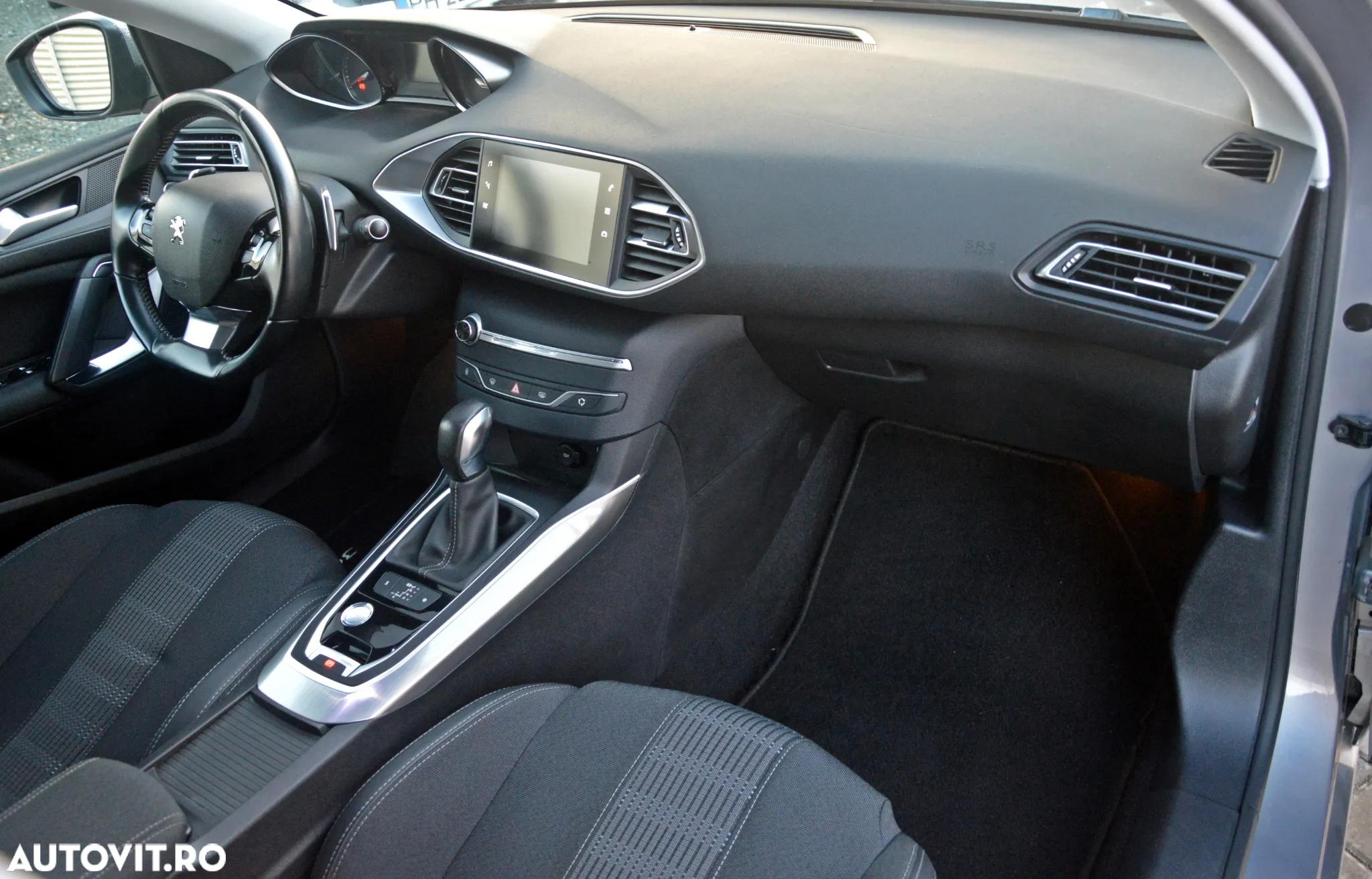 Peugeot 308 SW BlueHDi 130 EAT6 Stop & Start Allure - 23