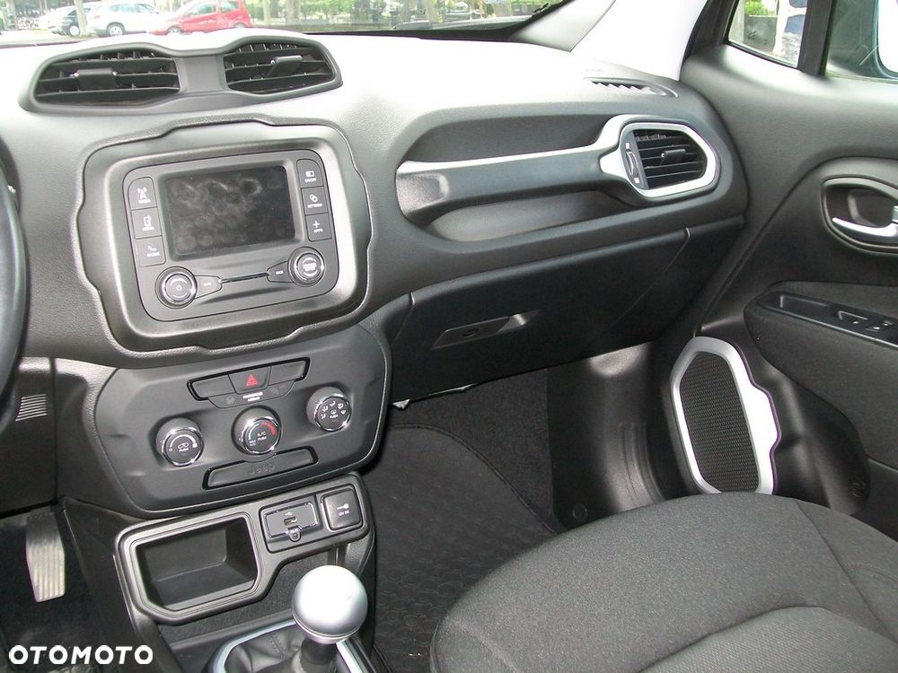 Jeep Renegade 1.6 E-TorQ Sport FWD - 25