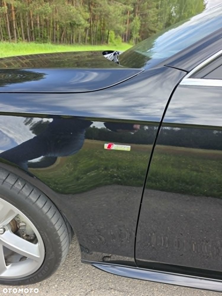 Audi A4 Avant 2.0 TDI Quattro Line - 8