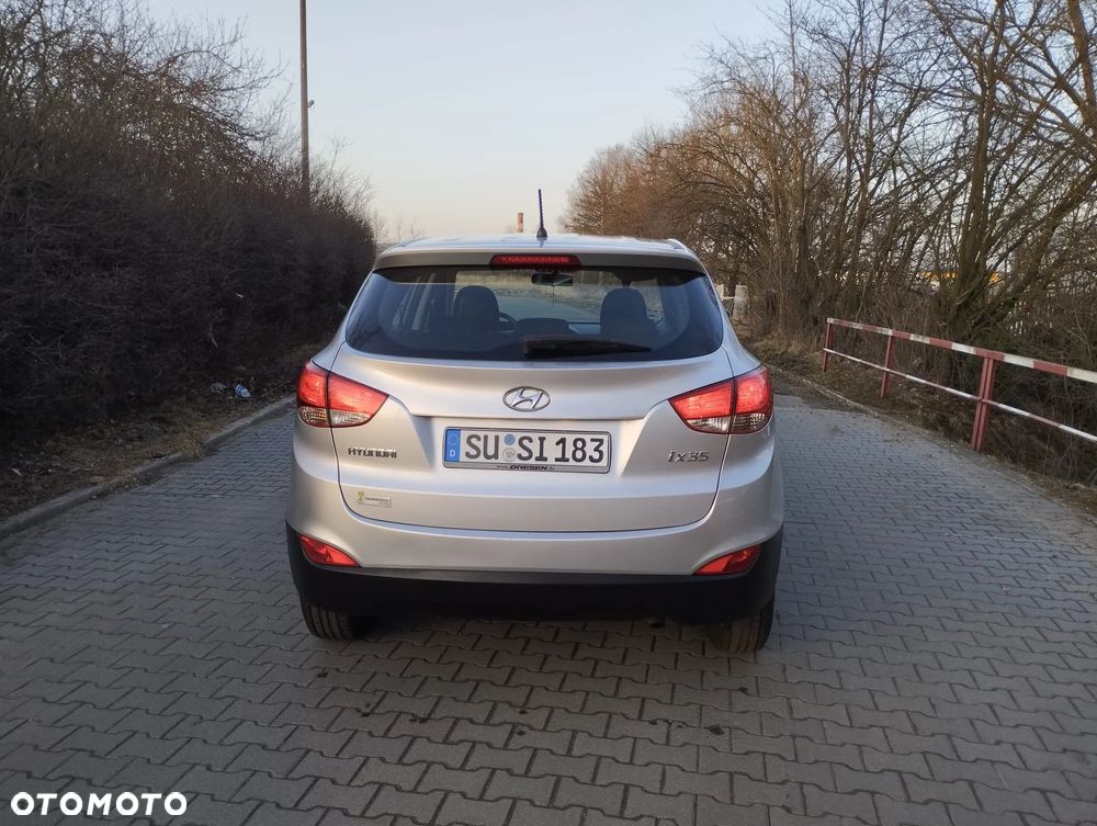 Hyundai ix35 1.6 2WD Fifa World Cup Edition - 6