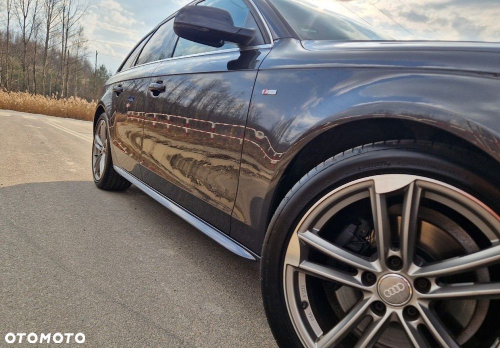 Audi A4 Avant 2.0 TDI DPF quattro S line Sportpaket - 16