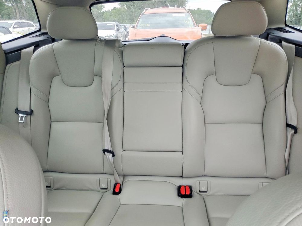 Volvo XC 60 T5 AWD Geartronic Momentum - 9