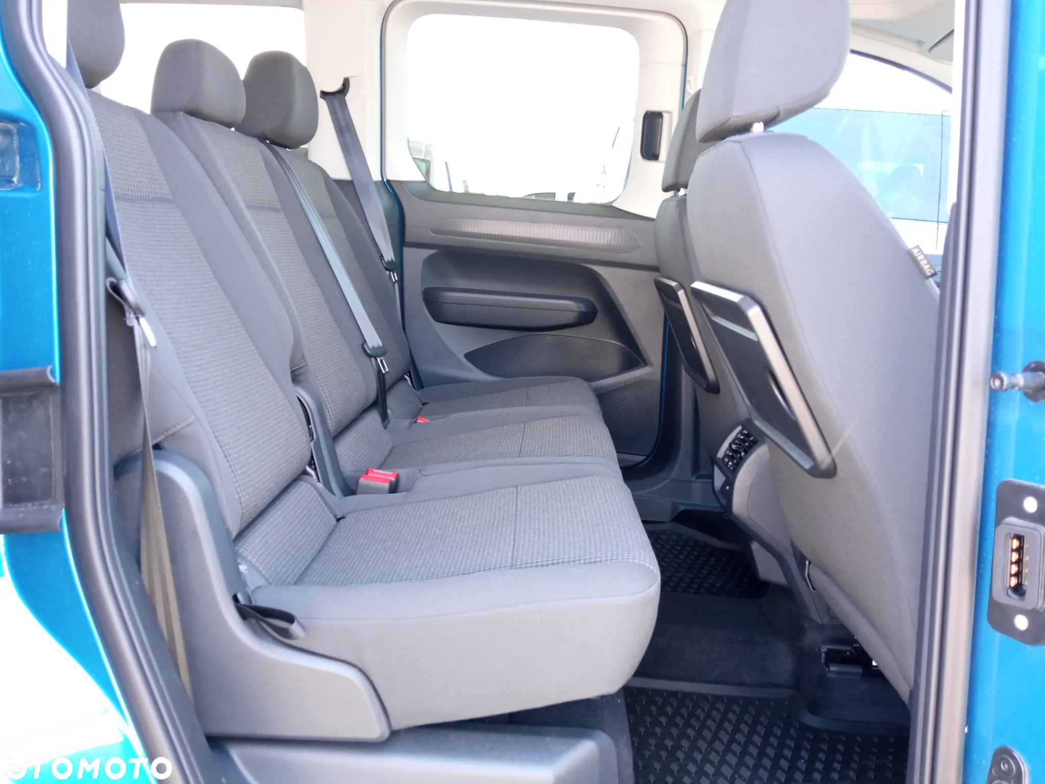 Volkswagen Caddy 1.5 TSI DSG - 17