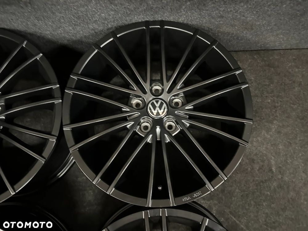 Alufelgi VW Arteon, Passat B8, B7, Sharan, Touran, T-Roc 17 cali 5x112 4szt. Ładne! - 9