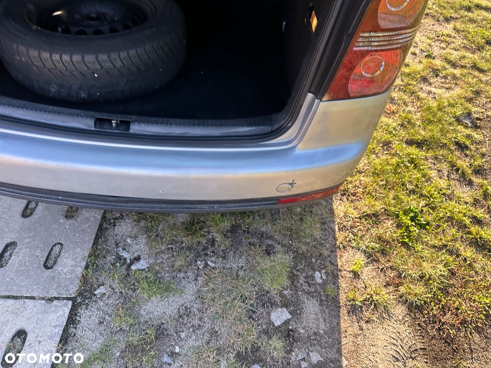 Volkswagen Touran 1.9 TDI - 6