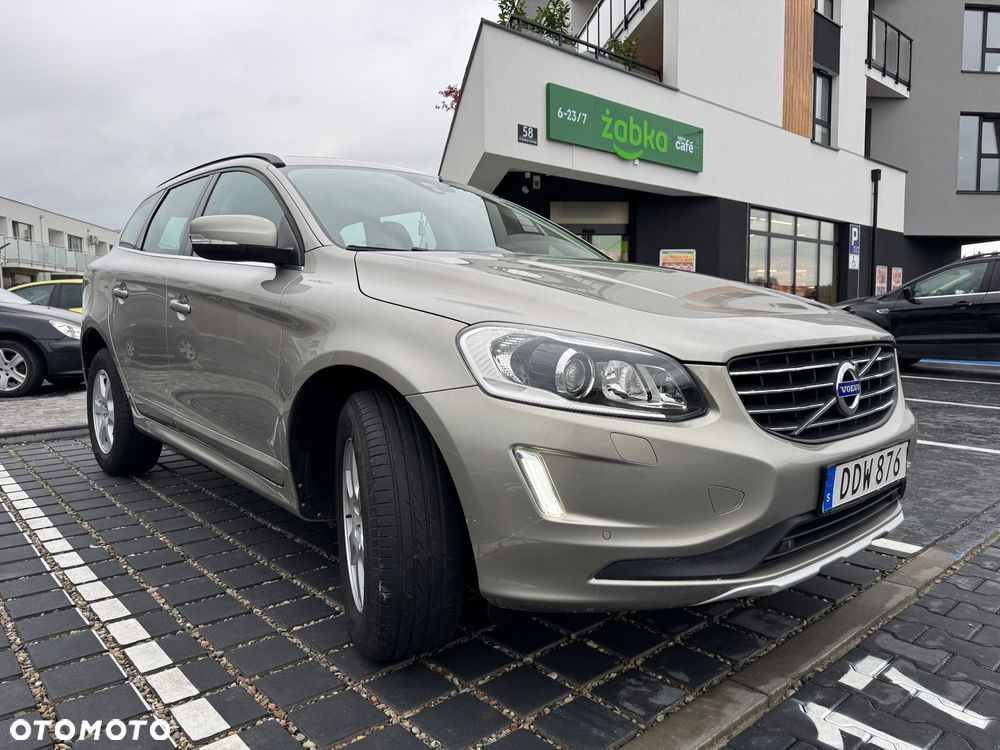Volvo XC 60 D4 AWD Momentum - 3