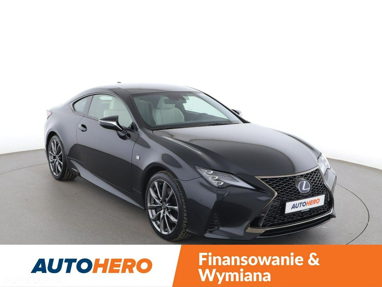 Lexus RC 300h F Sport - 10
