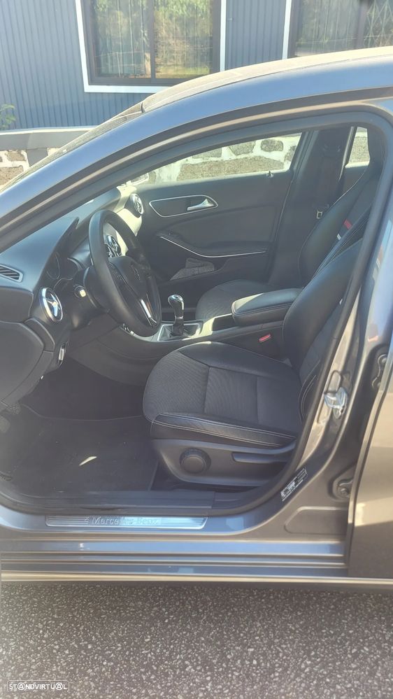 Mercedes-Benz A 180 d - 9
