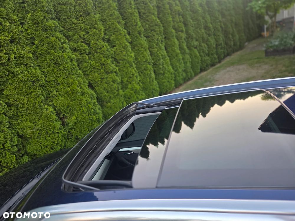 BMW X1 sDrive20d - 13