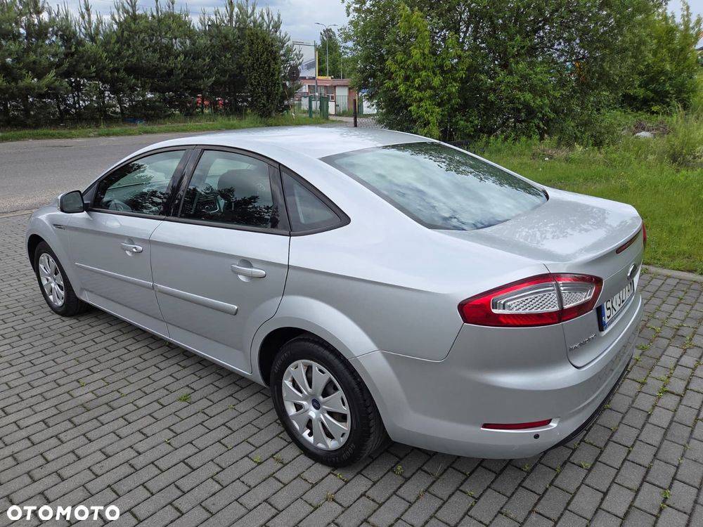 Ford Mondeo 1.6 T Ambiente - 13