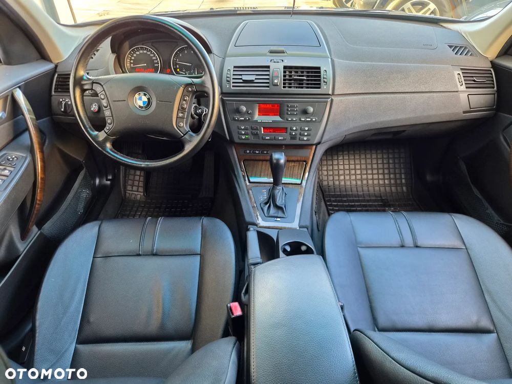 BMW X3 2.5i - 26