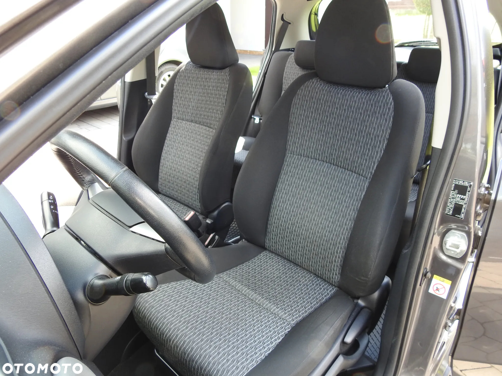 Toyota Yaris 1.0 Active - 40