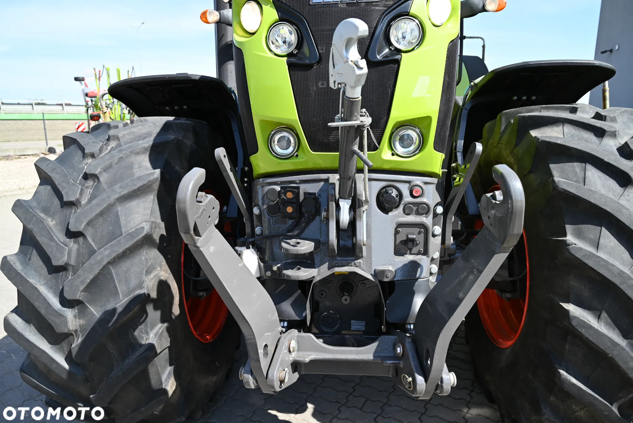 Claas AXION 850 - 27