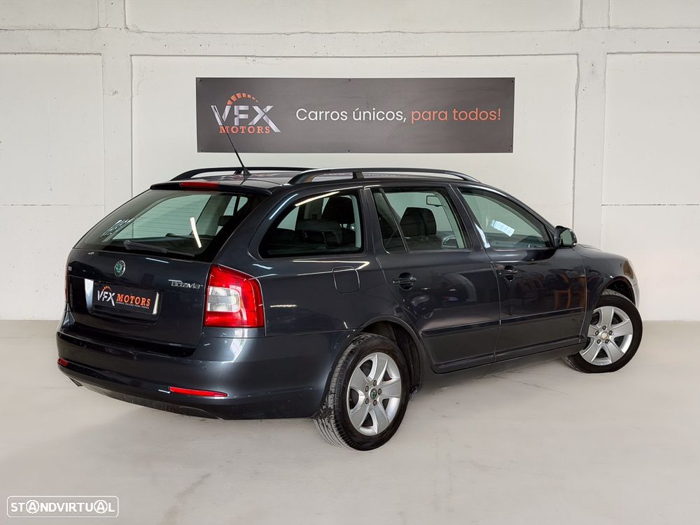Skoda Octavia Break 1.6 TDi Elegance - 2