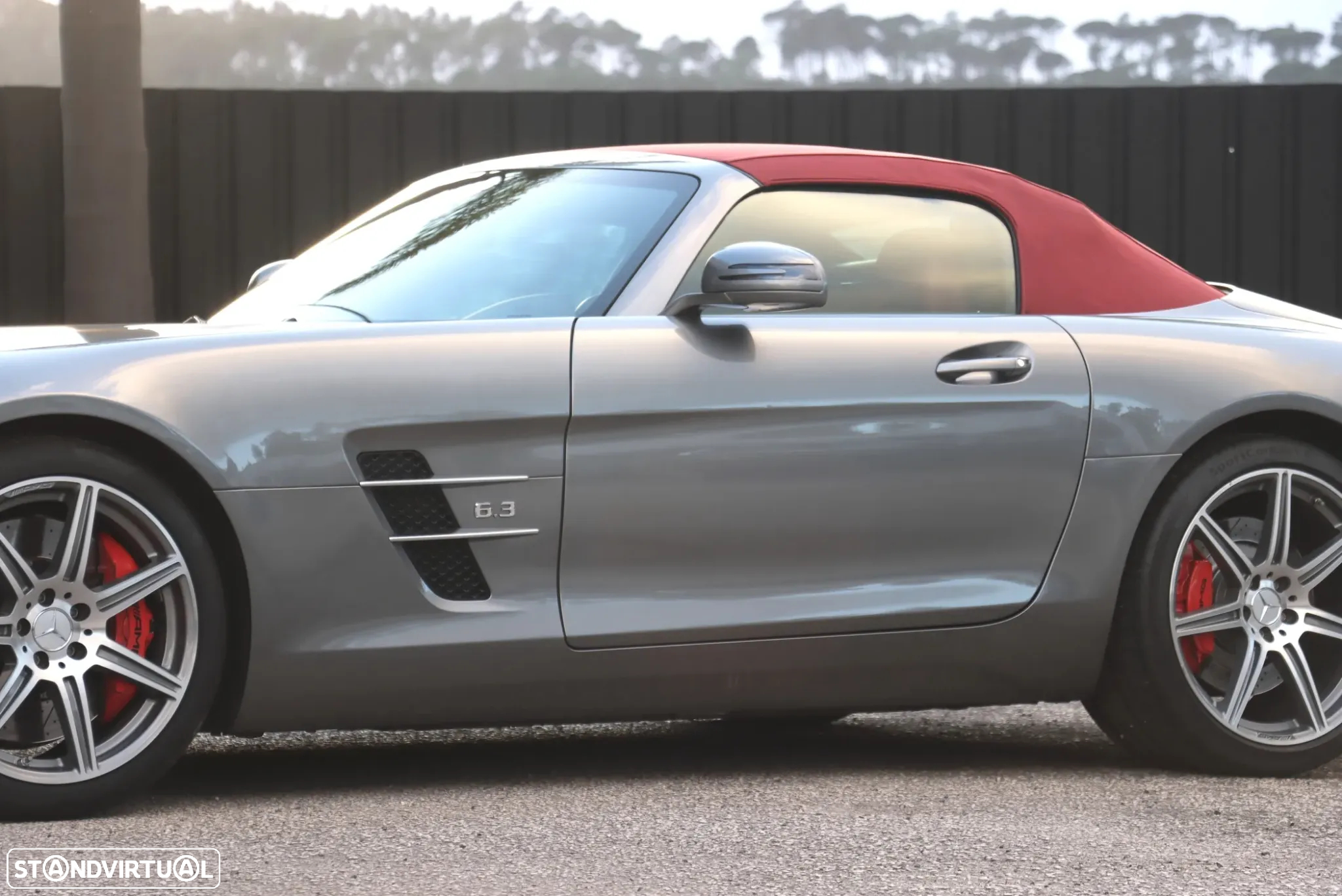 Mercedes-Benz SLS 63 AMG Standard - 15