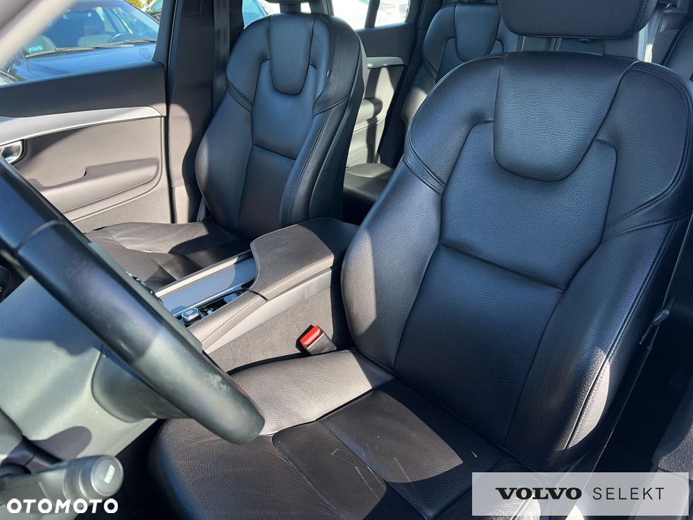 Volvo XC 90 - 17