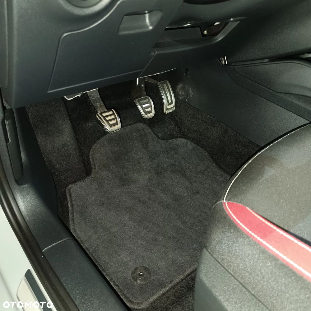 Skoda Kamiq 1.0 TSI Monte Carlo - 21