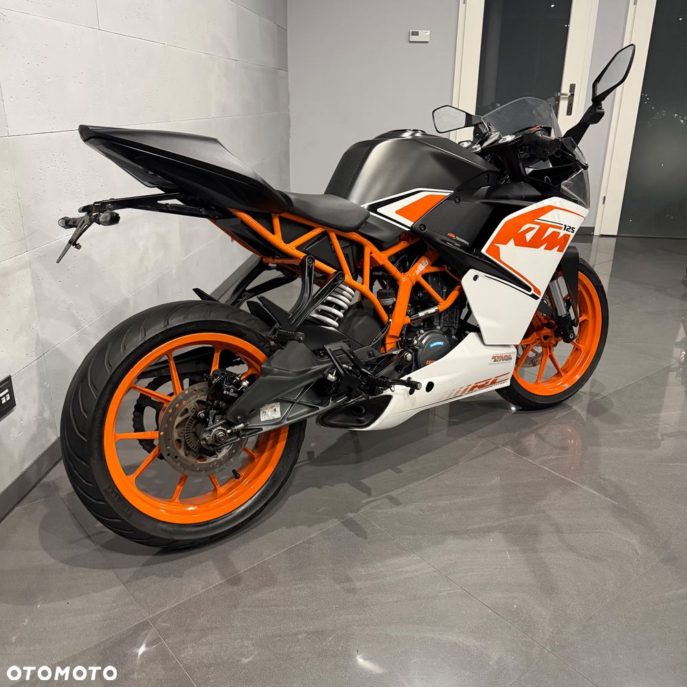 KTM RC 125 - 3