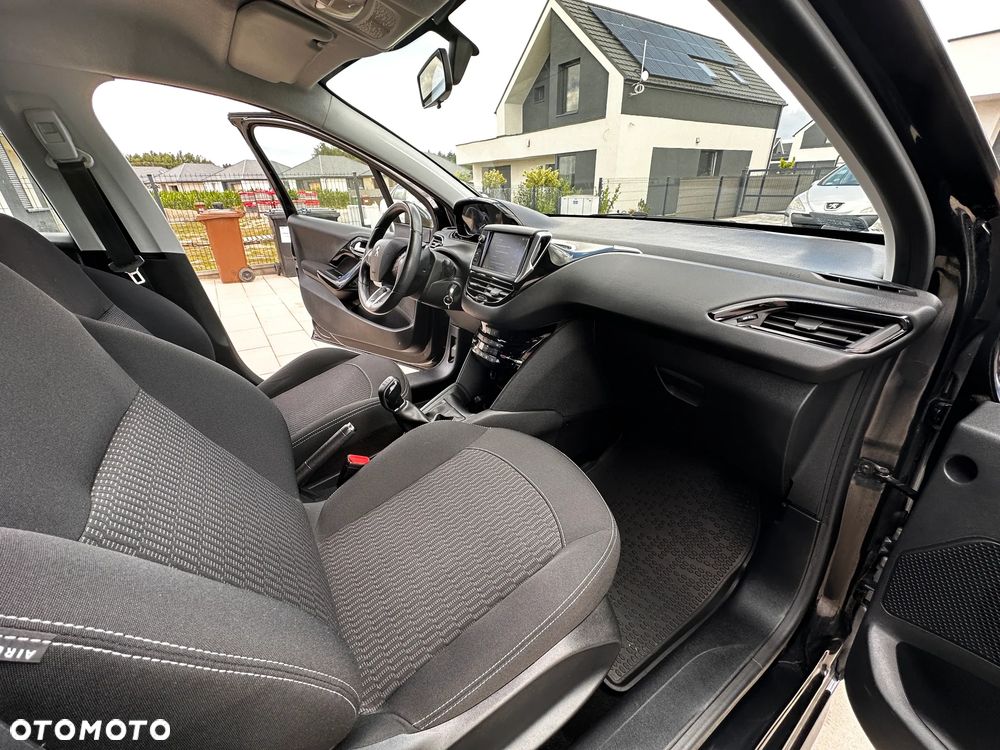 Peugeot 208 1.2 PureTech Active - 9