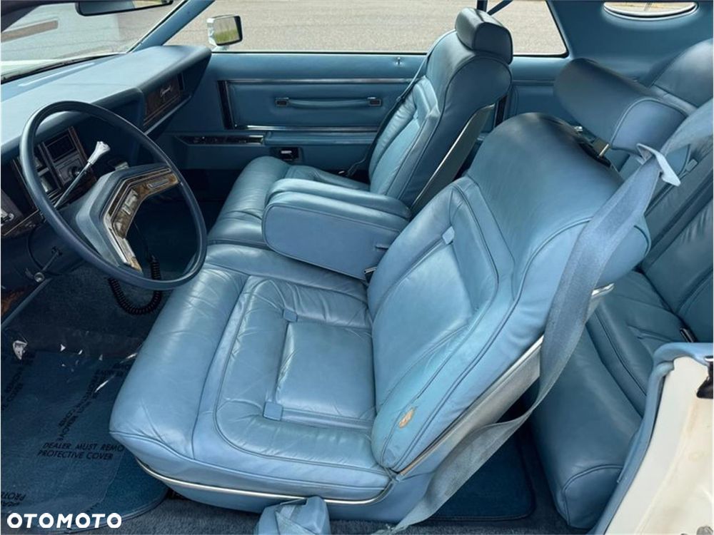 Lincoln Continental - 12