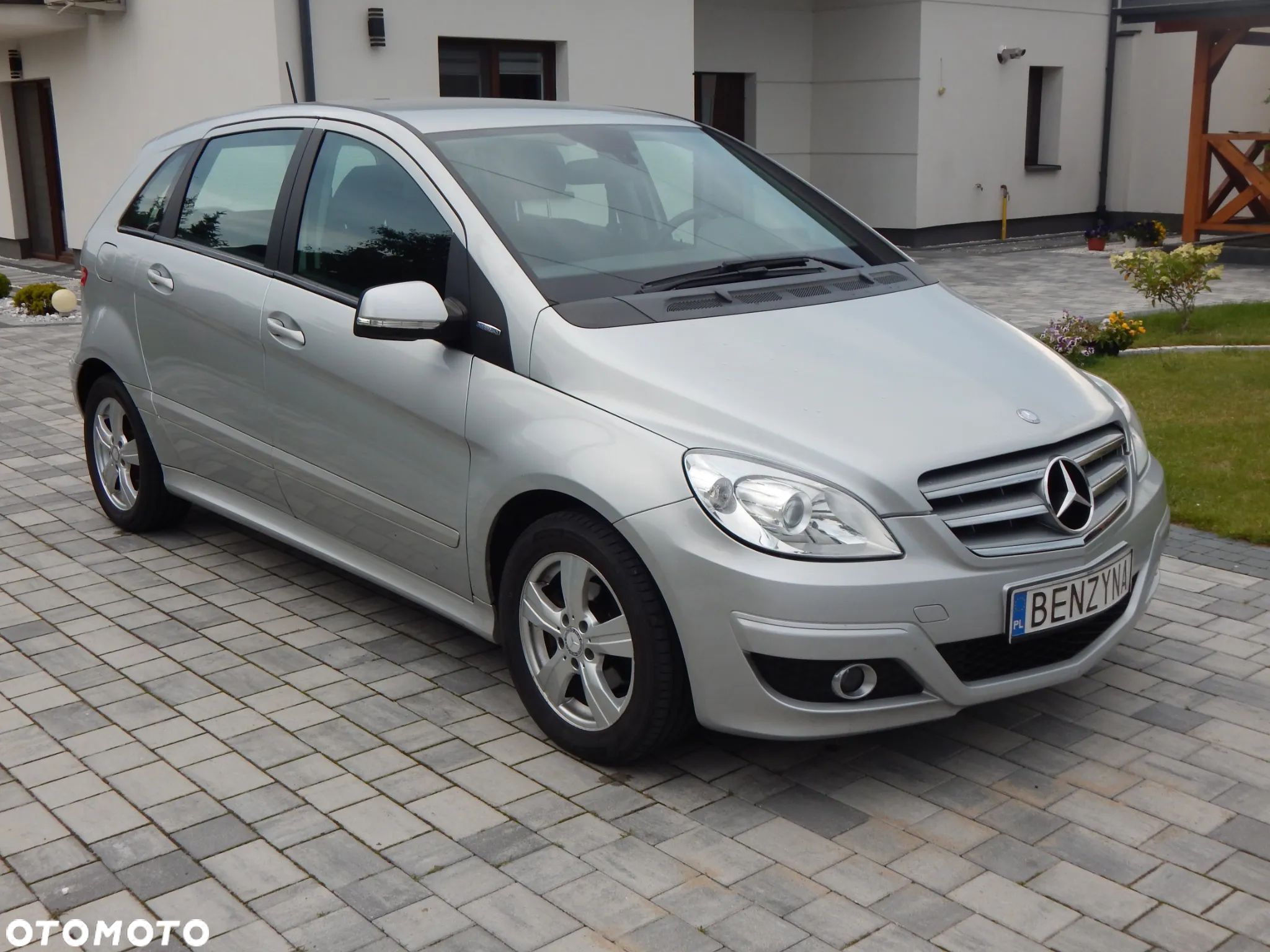 Mercedes-Benz Klasa B 180 - 1