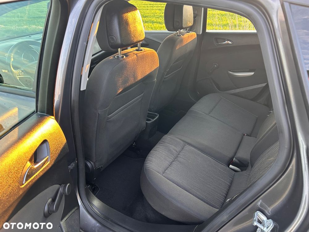 Opel Astra 1.6 Design Edition - 10