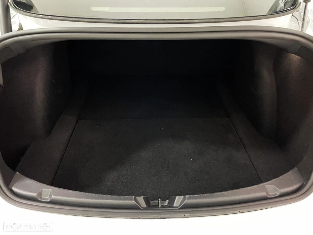 Tesla Model 3 Long Range Tração Traseira - 13