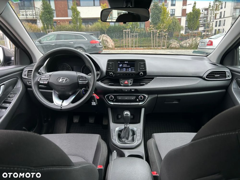 Hyundai i30 1.4 Classic + - 18