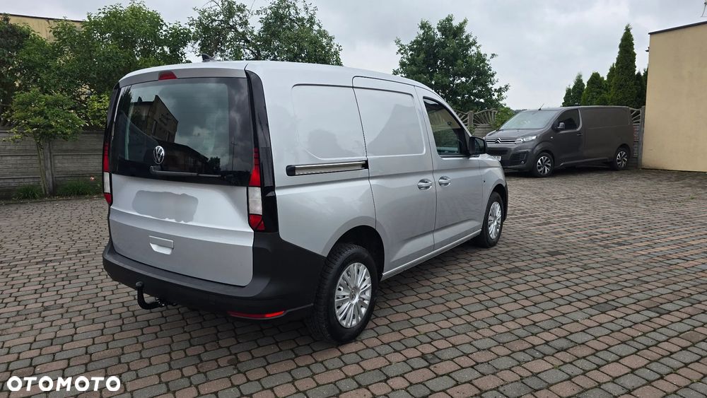 Volkswagen Caddy 102 KM Pierwsza rejestracja 03.01.2025 - 16