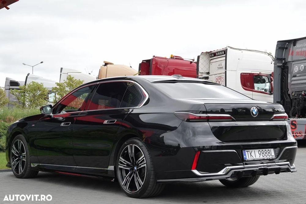 BMW Seria 7 730d xDrive MHEV - 8