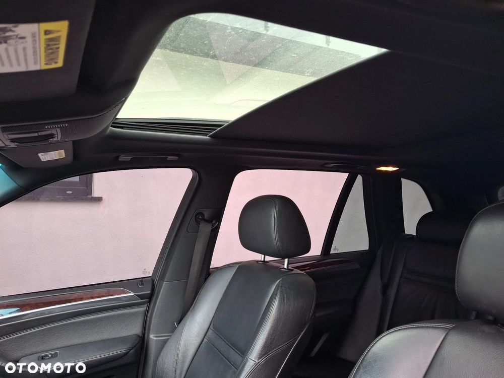 BMW X5 4.8 is - 7