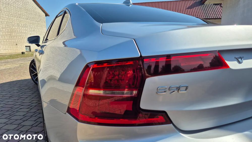 Volvo S90 - 25