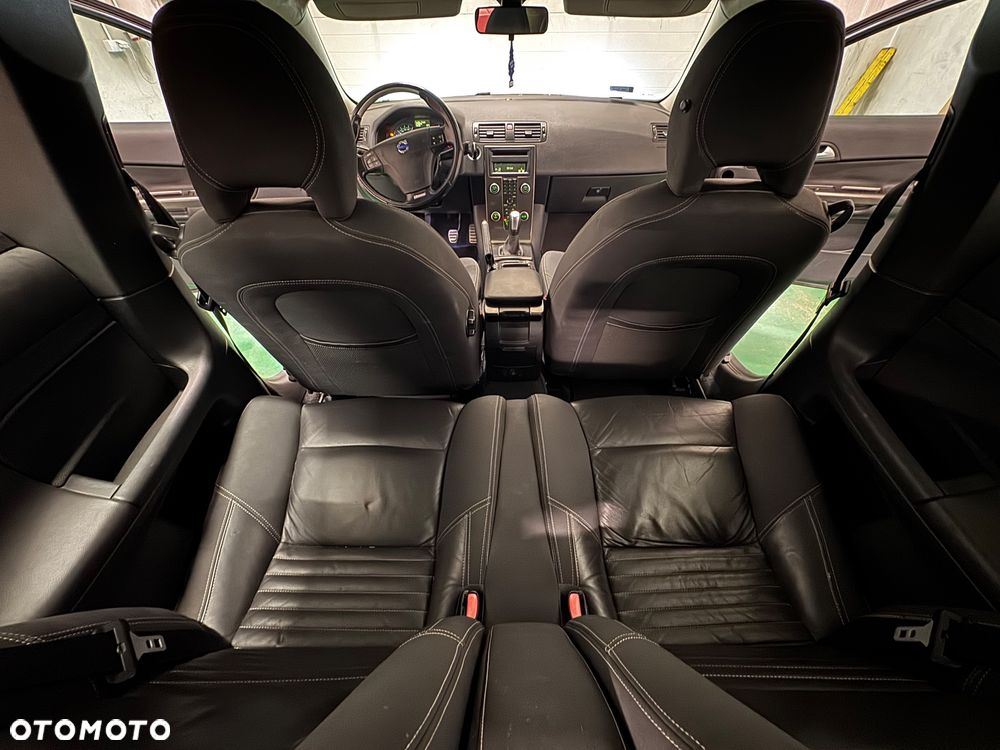 Volvo C30 D2 DRIVe R-Design - 12