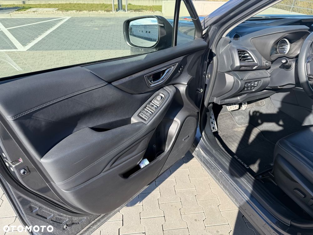 Subaru Forester 2.0i-L Platinum (EyeSight) Lineartronic - 12