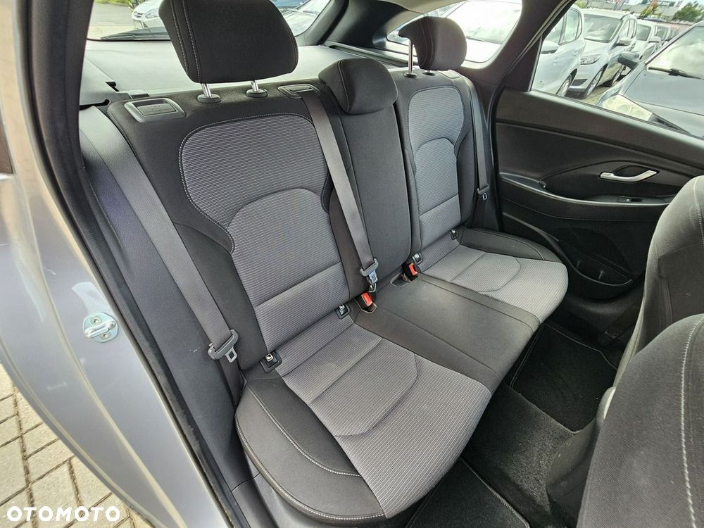 Hyundai i30 1.5 DPI Modern - 15