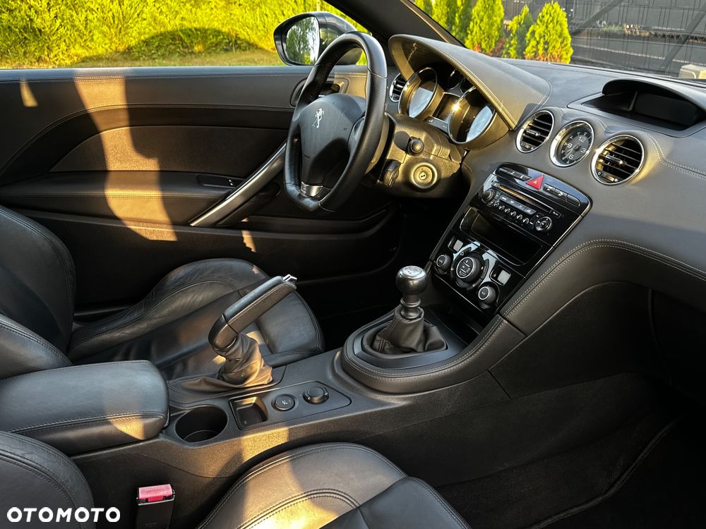 Peugeot RCZ 1.6 200 THP - 25