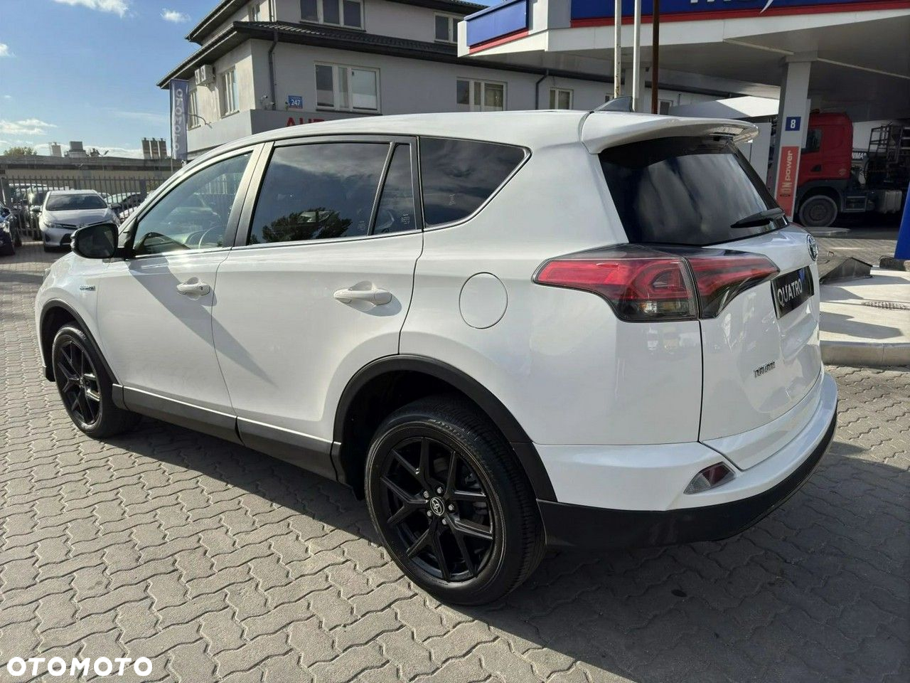 Toyota RAV4 - 4