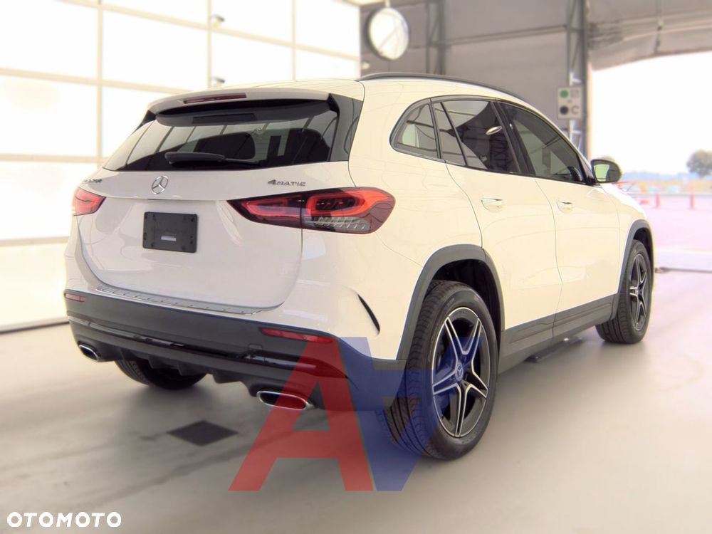 Mercedes-Benz GLA 250 4-Matic AMG Line - 2