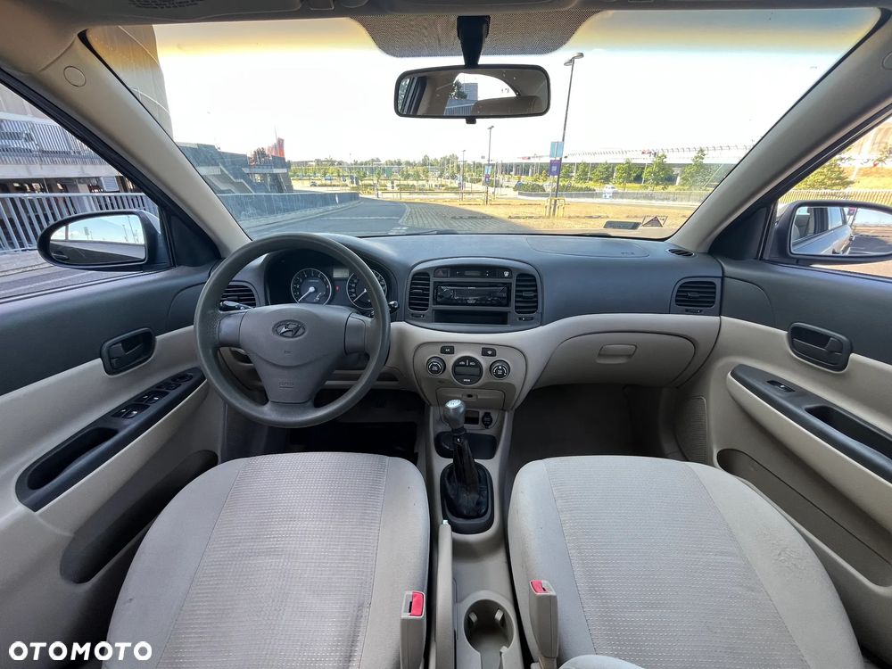 Hyundai Accent 1.4 Classic - 10