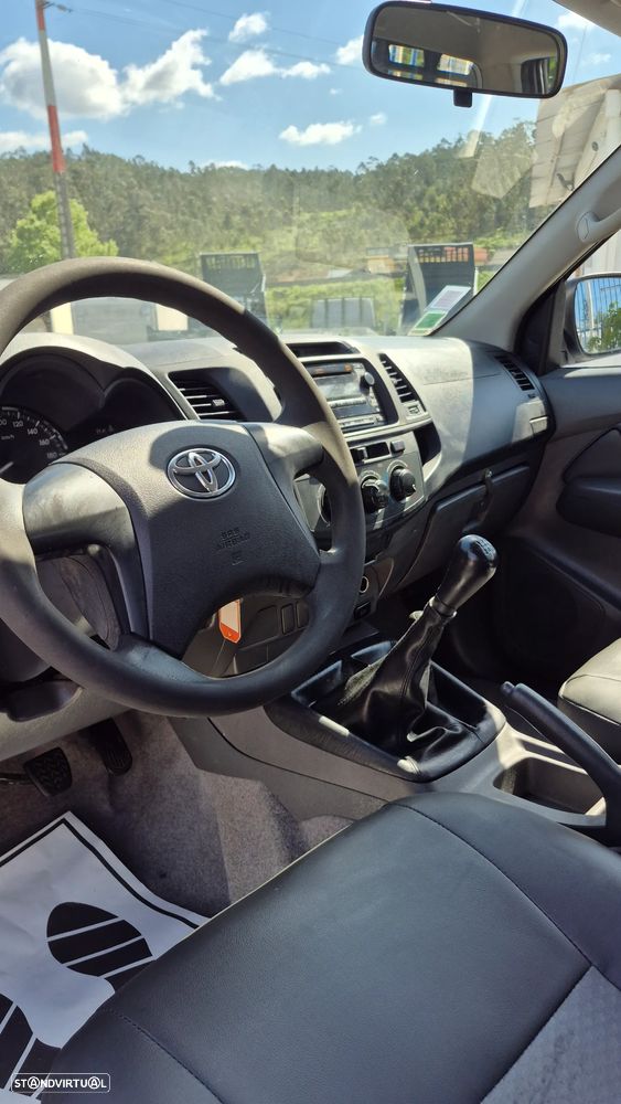 Toyota Hilux - 9