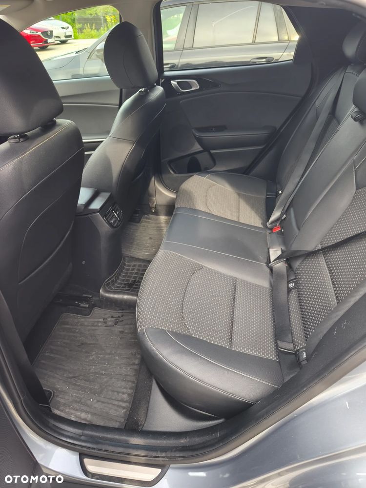 Kia XCeed 1.4 T-GDI L Business Line DCT - 11