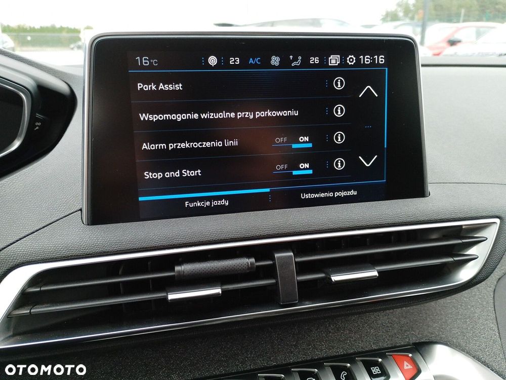 Peugeot 3008 1.2 PureTech Allure S&S EAT8 - 22