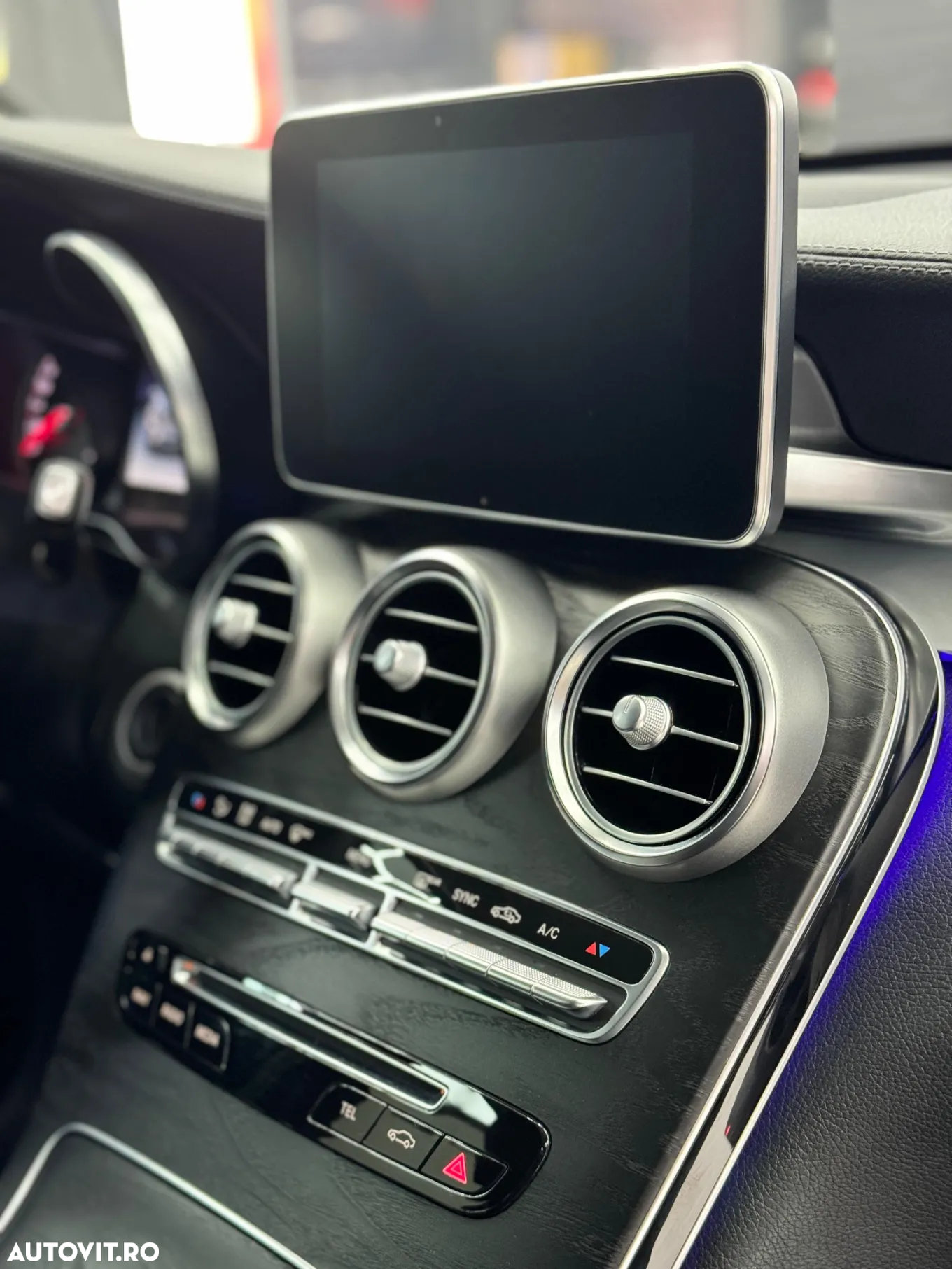 Mercedes-Benz GLC 250 4MATIC - 5