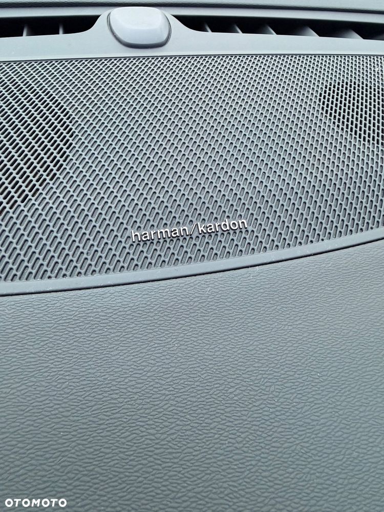 Volvo S60 T5 R-Design - 17