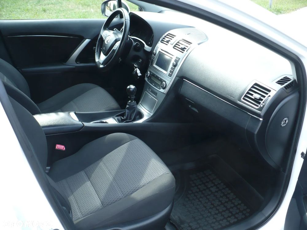 Toyota Avensis 1.6 Edition - 20