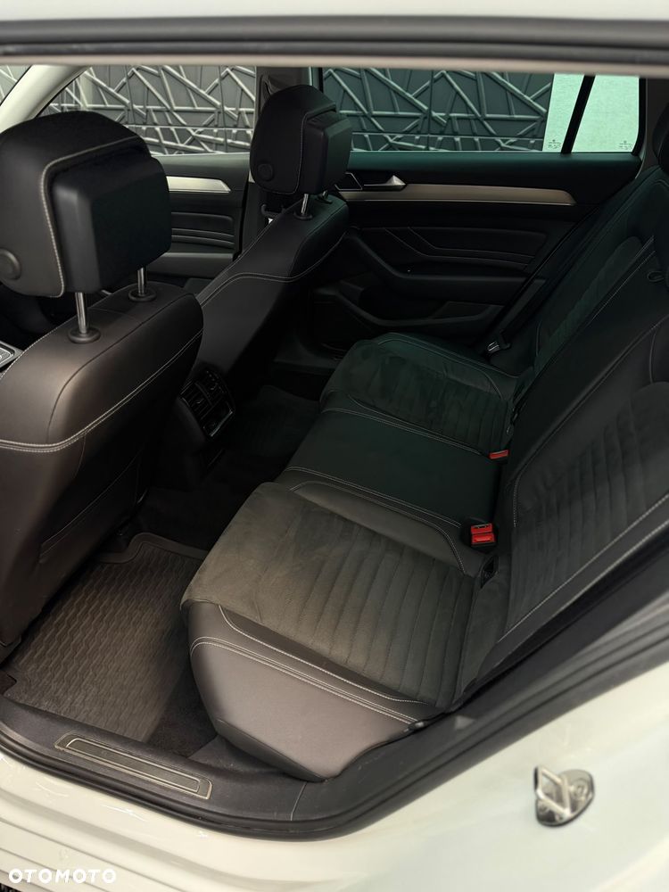 Volkswagen Passat 2.0 TDI 4Mot Elegance DSG - 11